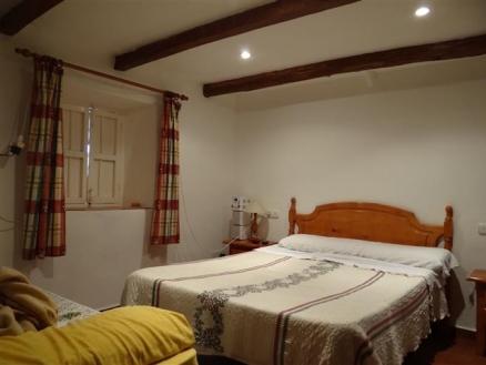 Coin property: Malaga Villa 213058