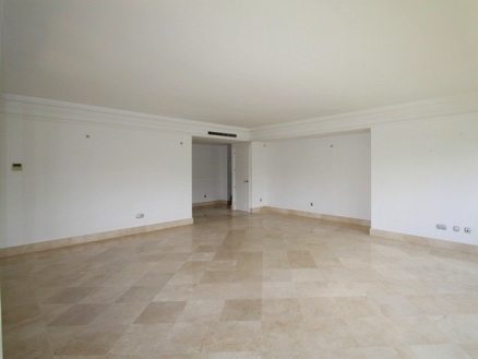 Nueva Andalucia property: Apartment in Malaga for sale 213061