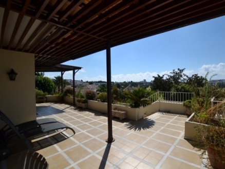Nueva Andalucia property: Apartment with 2 bedroom in Nueva Andalucia, Spain 213139