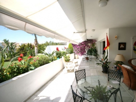 Bahia De Marbella property: Apartment with 4 bedroom in Bahia De Marbella, Spain 213163