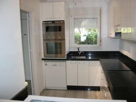 Estepona property: Townhome for sale in Estepona, Malaga 213202