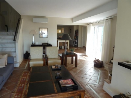 Estepona property: Villa with 4 bedroom in Estepona 213212