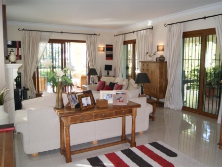 El Paraiso property: Malaga Villa 213219