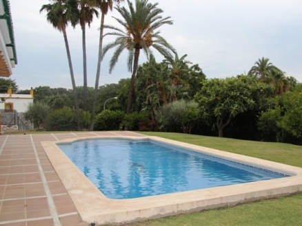 Marbella property: Malaga property | 4 bedroom Villa 213226