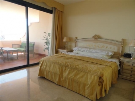 Calahonda property: Apartment with 3 bedroom in Calahonda, Spain 213235