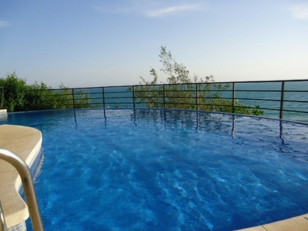 Apartment for sale in town 213238