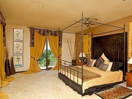 Estepona property: Villa with 4 bedroom in Estepona, Spain 213277