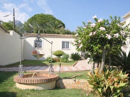Villa with 4 bedroom in town, Spain 213281
