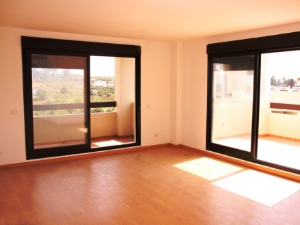Estepona property: Apartment with 2 bedroom in Estepona 213333