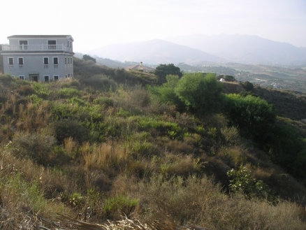 Land with bedroom in town 213337