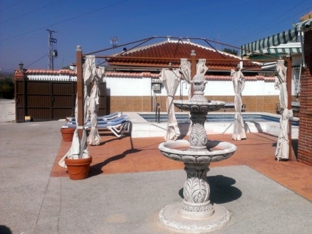Alhaurin De La Torre property: Villa with 4 bedroom in Alhaurin De La Torre 213357