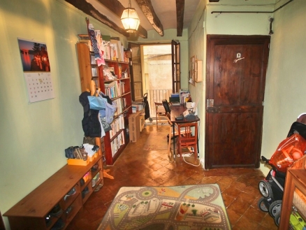 Apartment with 2 bedroom in town 213363