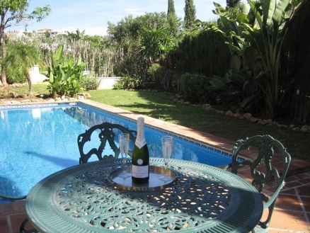 Villa for sale in town, Spain 213364