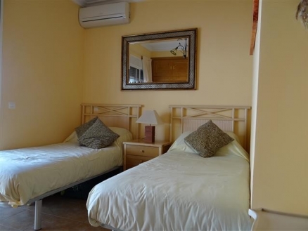 Monda property: Villa in Malaga for sale 213366
