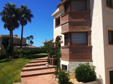 Hacienda Las Chapas property: Villa with 5 bedroom in Hacienda Las Chapas, Spain 213372