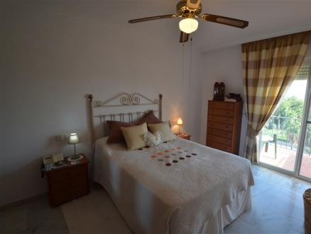 Estepona property: Apartment for sale in Estepona, Malaga 213402