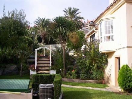 Nueva Andalucia property: Malaga Villa 213422