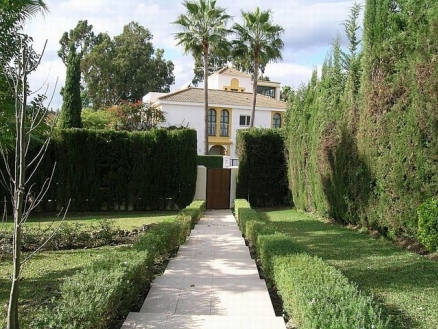Nueva Andalucia property: Villa for sale in Nueva Andalucia, Malaga 213428