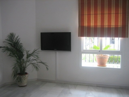 Nueva Andalucia property: Apartment for sale in Nueva Andalucia, Malaga 213435
