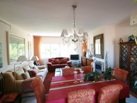 Apartment with 2 bedroom in town 213446
