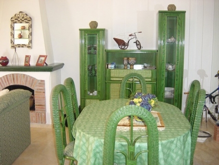 Townhome with 3 bedroom in town 213482