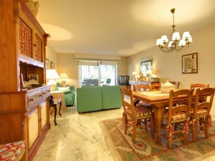 New Golden Mile property: Apartment for sale in New Golden Mile, Malaga 213530