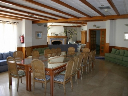 Nueva Andalucia property: Nueva Andalucia Apartment 213567