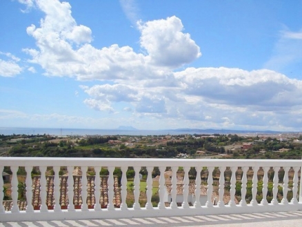 Estepona property: Villa for sale in Estepona 213585