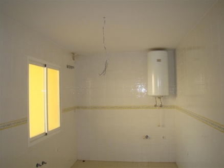 Estepona property: Apartment with 2 bedroom in Estepona 213598