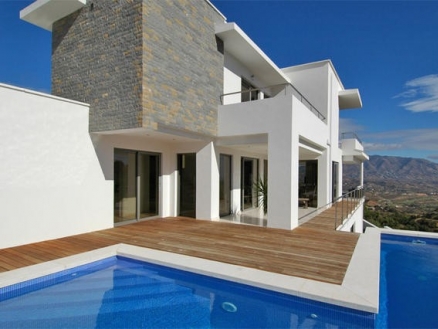 Villa for sale in town 213603