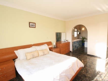 Hacienda Las Chapas property: Villa for sale in Hacienda Las Chapas, Malaga 213616