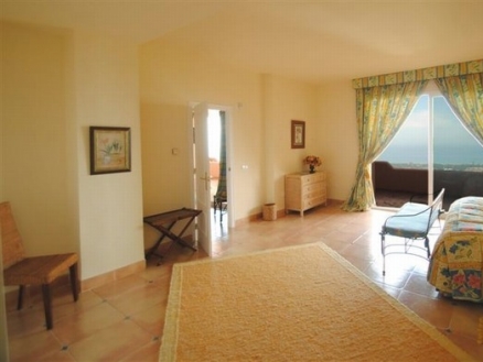 Villa for sale in town, Malaga 213625