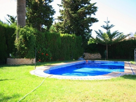 Calahonda property: Malaga Villa 213627