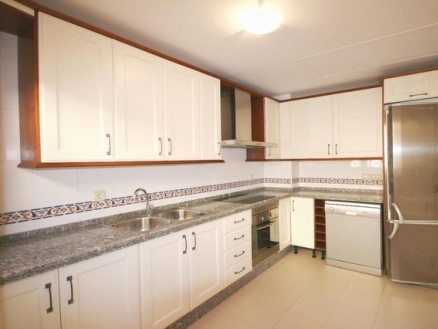 Townhome with 3 bedroom in town, Spain 213629