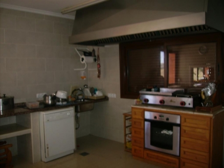 Estepona property: Villa for sale in Estepona, Malaga 213659