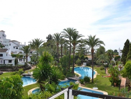 Nueva Andalucia property: Apartment in Malaga for sale 213693