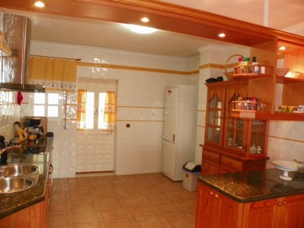 Alhaurin De La Torre property: Villa with 4 bedroom in Alhaurin De La Torre 213711