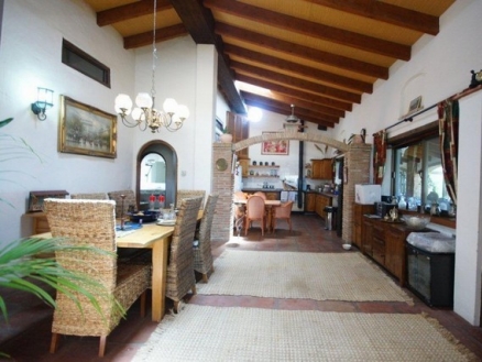 Villa for sale in town, Malaga 213712