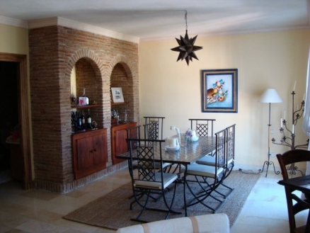 Nueva Andalucia property: Apartment for sale in Nueva Andalucia, Malaga 213715