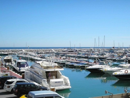 Puerto Banus property: Apartment for sale in Puerto Banus 213867