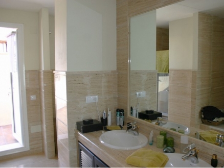 Nueva Andalucia property: Nueva Andalucia Apartment 213880