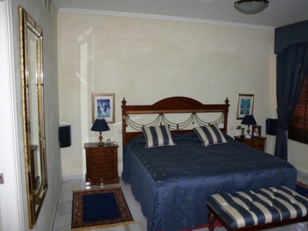 Nueva Andalucia property: Villa with 7 bedroom in Nueva Andalucia, Spain 213883