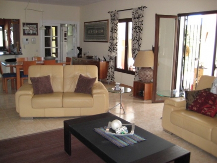 Estepona property: Villa for sale in Estepona, Malaga 213885