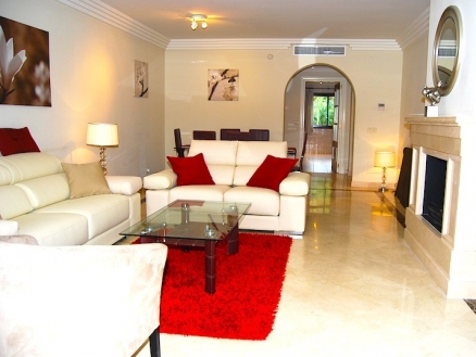 Puerto Banus property: Malaga Apartment 213888