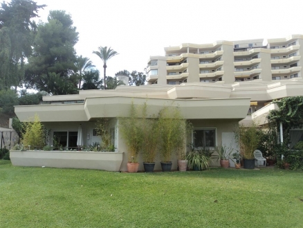 Villa with 2 bedroom in town 213902