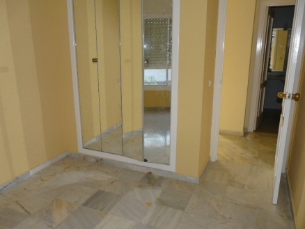 Apartment with 2 bedroom in town 213909