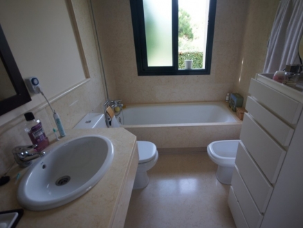 Benahavis property: Apartment in Malaga for sale 213918