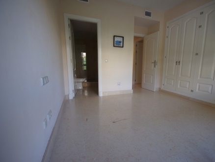 Benahavis property: Apartment with 2 bedroom in Benahavis, Spain 213926