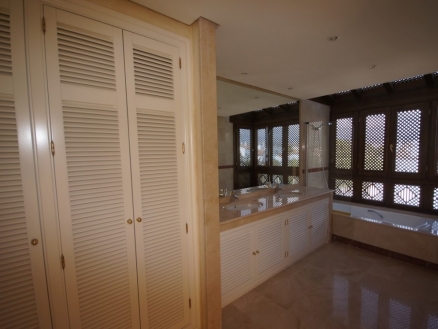 Puerto Banus property: Puerto Banus, Spain | Apartment for sale 213939