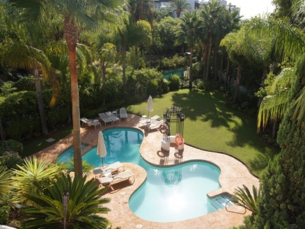Puerto Banus property: Malaga Apartment 213939